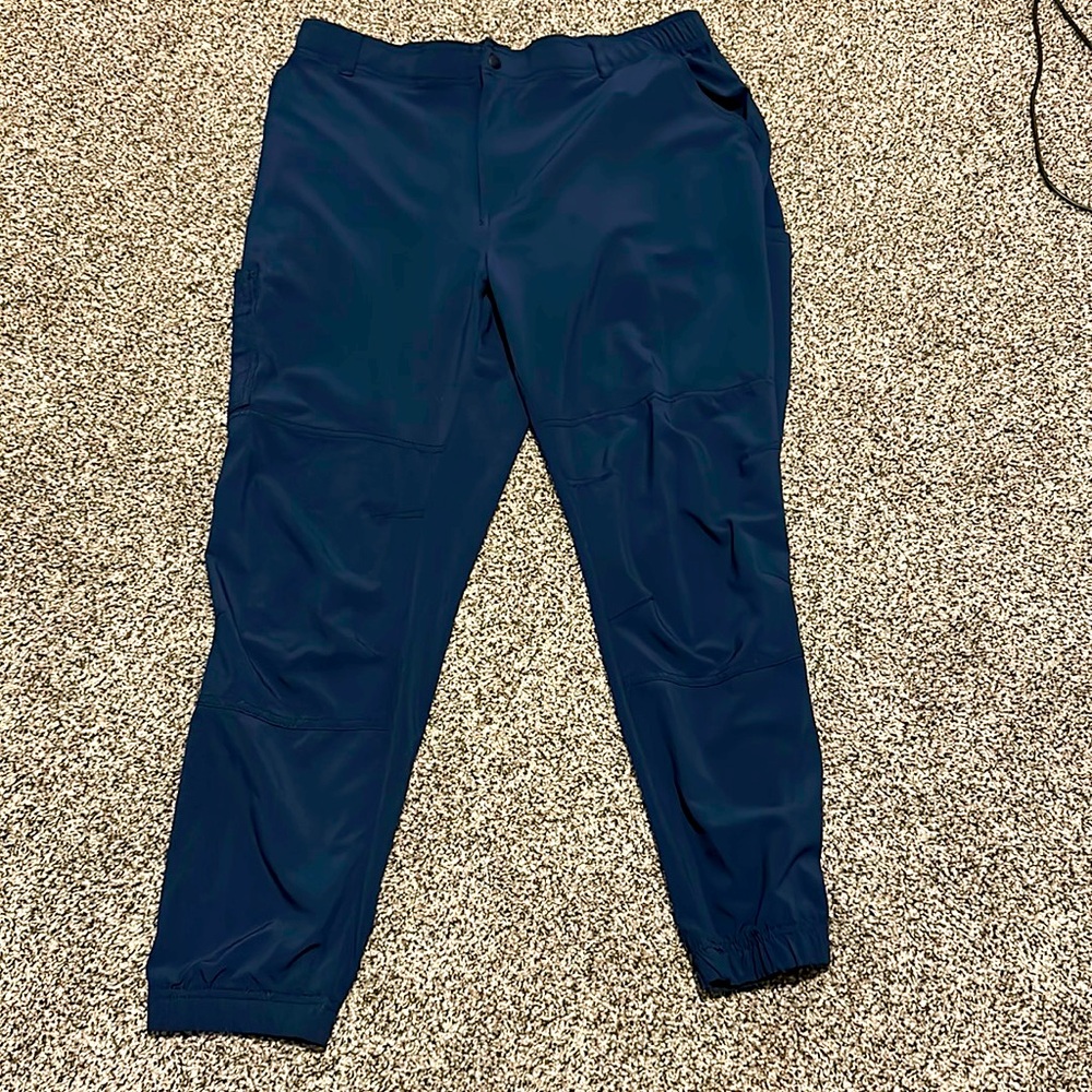 Carhartt jogger scrub pants (navy)